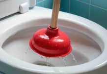 WC bouché Caudry : quand contacter un professionnel ?